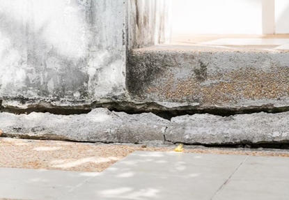 อุดโพรงใต้อาคาร